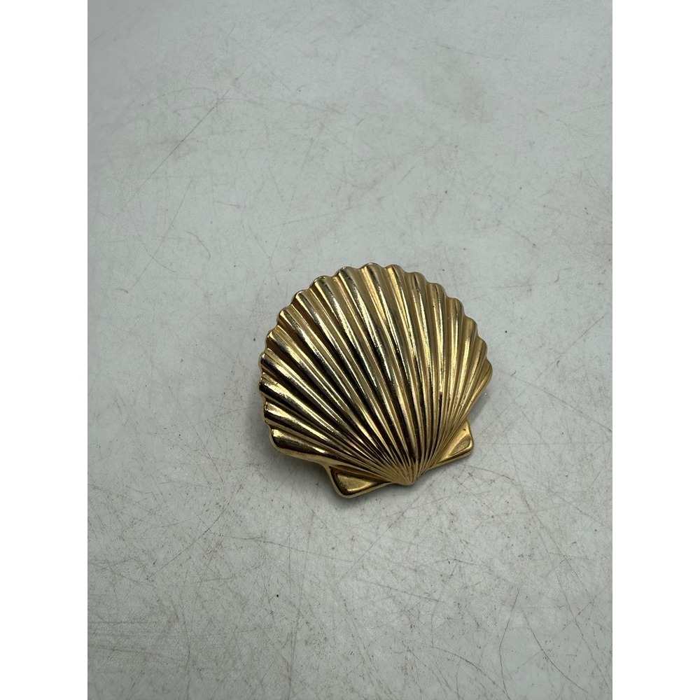 Vintage Gold Tone Scalloped Seashell Scarf Clip Nautical Coastal Accessory